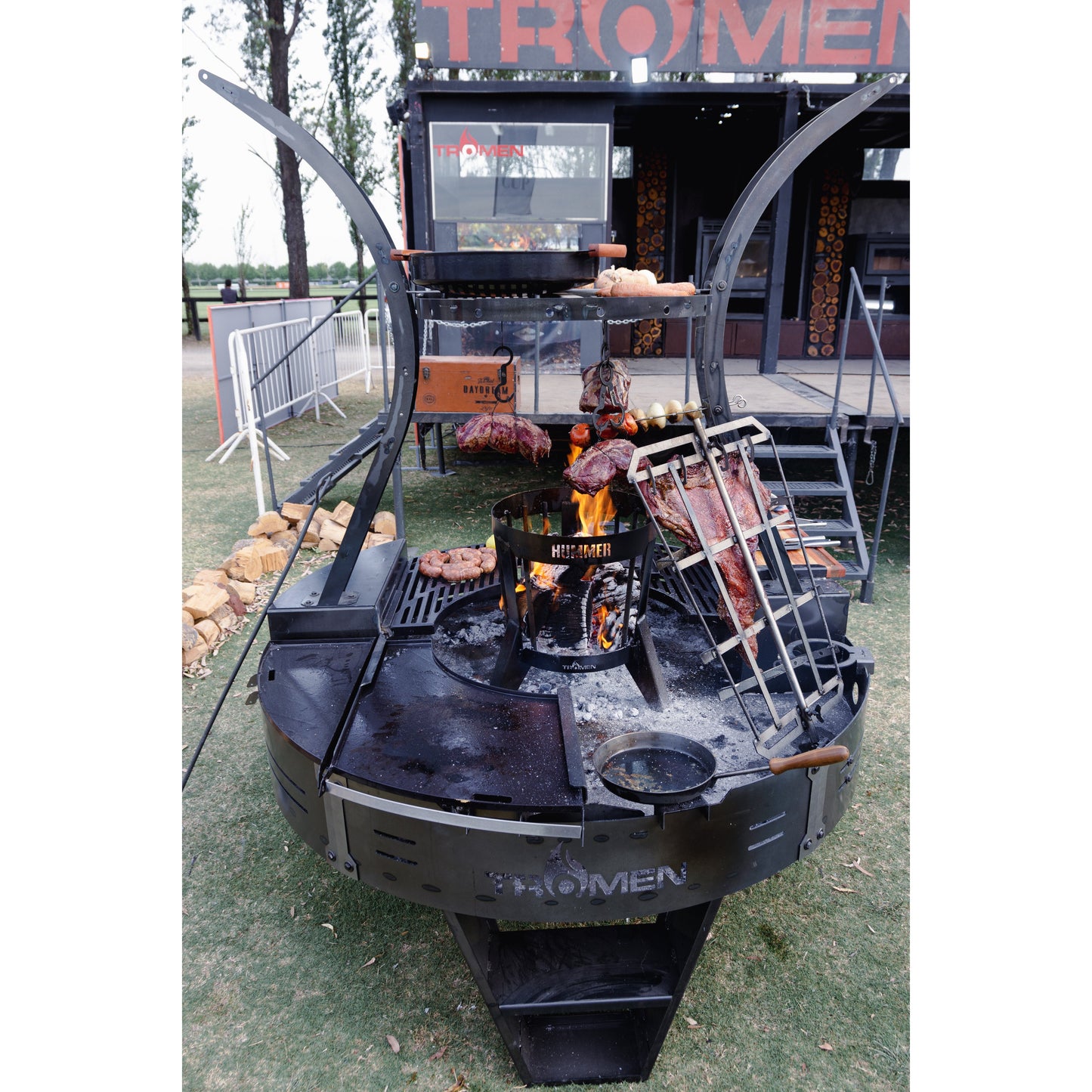 HUMMER
